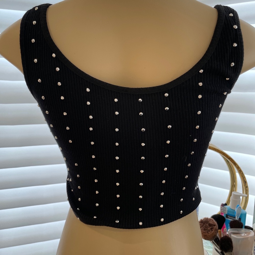 Black crop top silver studded tank. NWT. MED - Picture 4 of 6